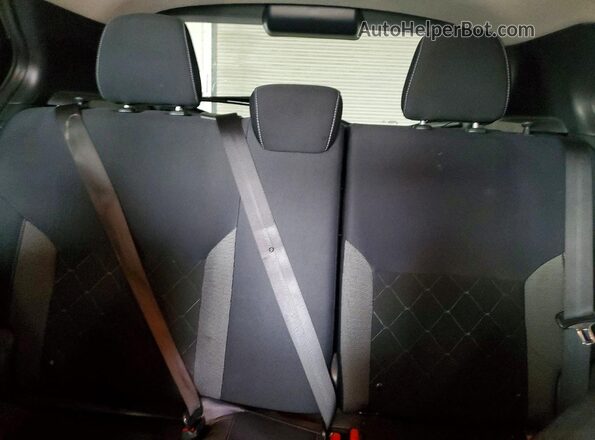 3N1CP5CU8JL516389 2018 NISSAN KICKS Серебряный Вид задних сидений