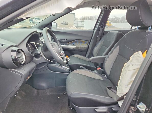 3N1CP5CU8JL545827 2018 NISSAN KICKS Черный Вид салона спереди