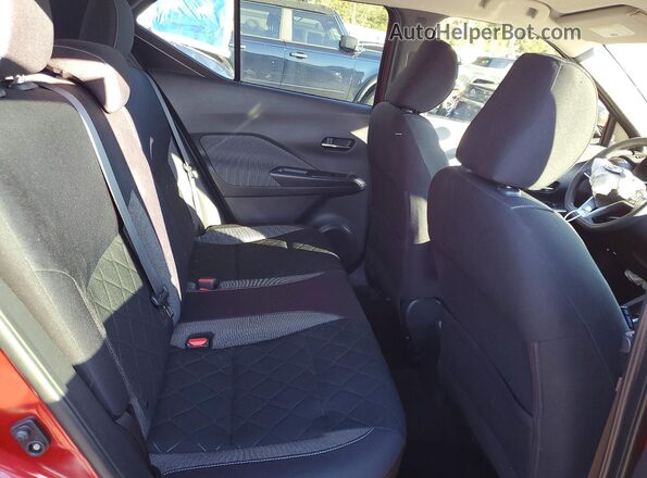 3N1CP5CU8KL516281 2019 NISSAN KICKS Красный Вид задней части салона