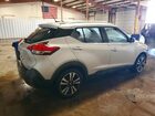2019 Nissan Kicks Sv Серебряный vin: 3N1CP5CU8KL548065