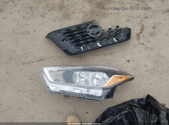 3N1CP5CU9KL528312 2019 NISSAN KICKS Silver Vista del cuadro de instrumentos