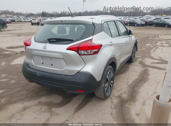 3N1CP5CU9KL528312 2019 NISSAN KICKS Silver Trasero derecho