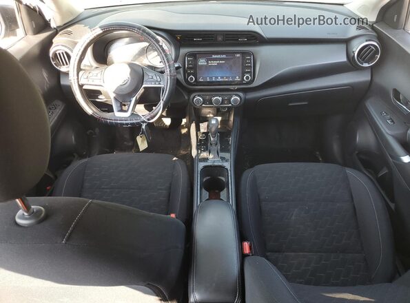 3N1CP5CV5RL472730 2024 NISSAN KICKS Silver Widok deski rozdzielczej