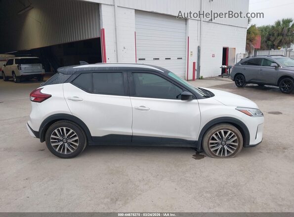 3N1CP5CV6ML554037 2021 NISSAN KICKS White Սալոնի հետևի տեսք