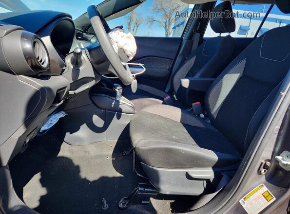 3N1CP5CV9LL481423 2020 NISSAN KICKS Gray Вид салону спереду