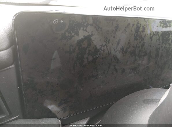 3N8AP6BA0SL387992 2025 NISSAN KICKS White Vista interior de 360 grados