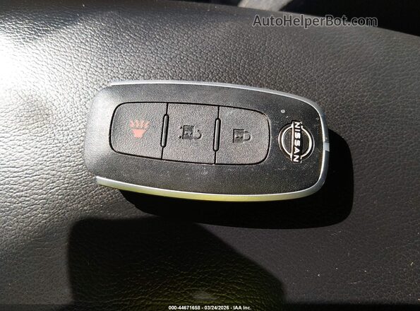 3N8AP6CA0SL309520 2025 NISSAN KICKS Серый Вид панели приборов