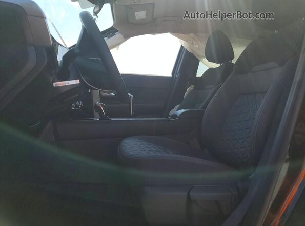 3N8AP6CA2SL364051 2025 NISSAN KICKS Black Widok wnętrza z przodu