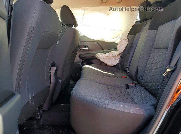 3N8AP6CA2SL364051 2025 NISSAN KICKS Black Widok wnętrza z tyłu