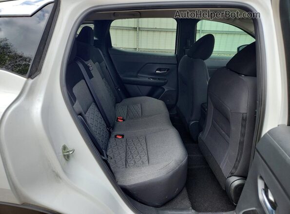 3N8AP6CA7SL358651 2025 NISSAN KICKS White Սալոնի հետևի տեսք