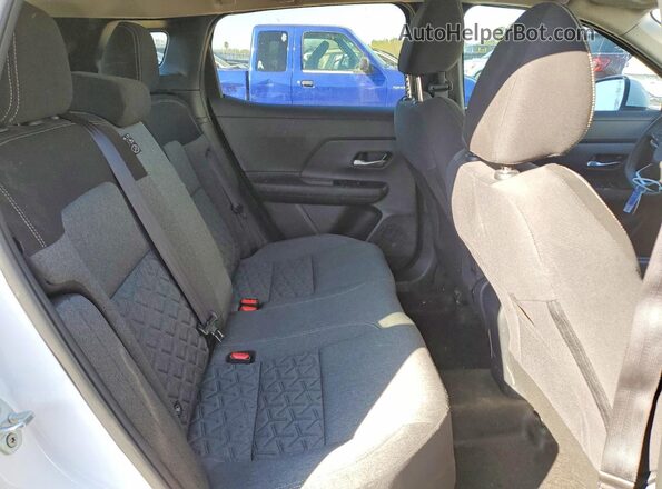 3N8AP6CB0SL366339 2025 NISSAN KICKS White უკანა სალონის ხედი