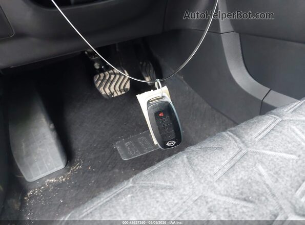 3N8AP6CB3TL327293 2026 NISSAN KICKS Black Առջևի վահանակի տեսք