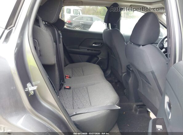 3N8AP6CB7SL408036 2025 NISSAN KICKS Gray Widok naklejki z numerem VIN