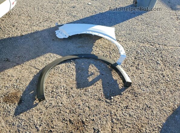 3N8AP6CE0TL323874 2026 NISSAN KICKS White Vista del compartimento del motor