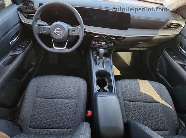 3N8AP6CE1TL304475 2026 NISSAN KICKS Black Vista del salpicadero