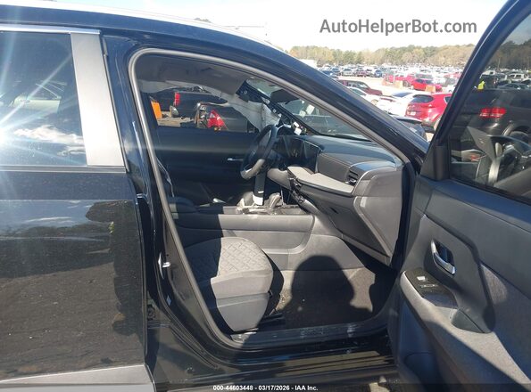 3N8AP6CE8TL337361 2026 NISSAN KICKS Черный Вид салона спереди