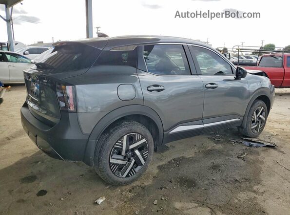 3N8AP6CEXTL336034 2026 NISSAN KICKS Gray Trasero derecho