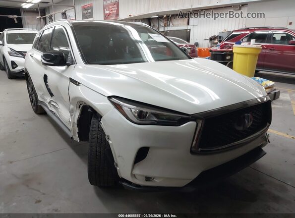 3PCAJ5BA8MF109916 2021 INFINITI QX50 White Front right