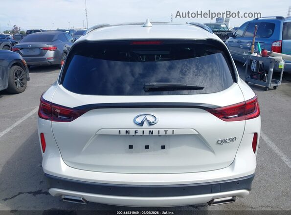 3PCAJ5BA8NF118858 2022 INFINITI QX50 White 