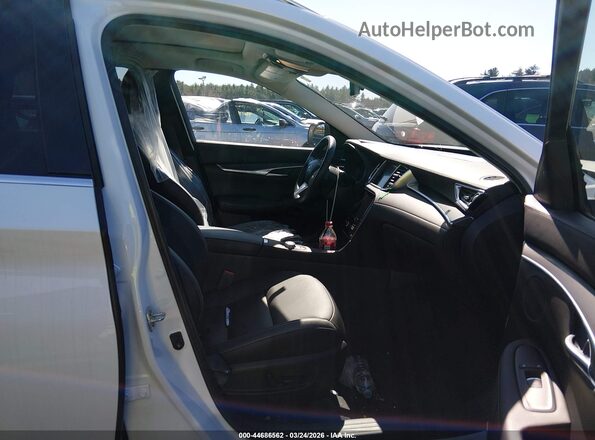3PCAJ5BB3RF109175 2024 INFINITI QX50 White Widok wnętrza z przodu