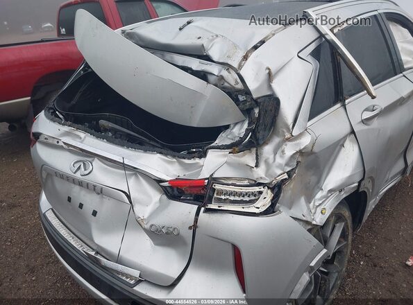 3PCAJ5M1XKF138330 2019 INFINITI QX50 Серебряный Вид спереди