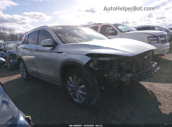 3PCAJ5M31KF129081 2019 INFINITI QX50 Серебряный Передняя правая четверть