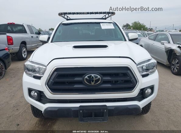 3TMBZ5DN2NM036780 2022 TOYOTA TACOMA White Widok z przodu