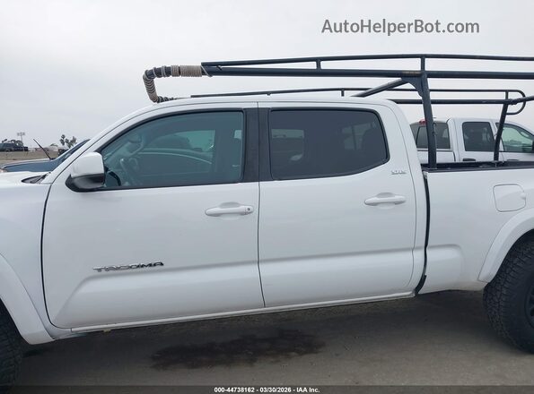 3TMBZ5DN2NM036780 2022 TOYOTA TACOMA White Widok wnętrza 360 stopni