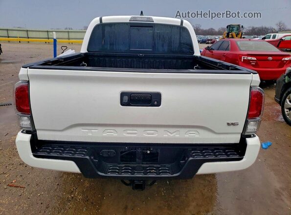 3TMCZ5AN4LM345768 2020 TOYOTA TACOMA Белый Вид сзади