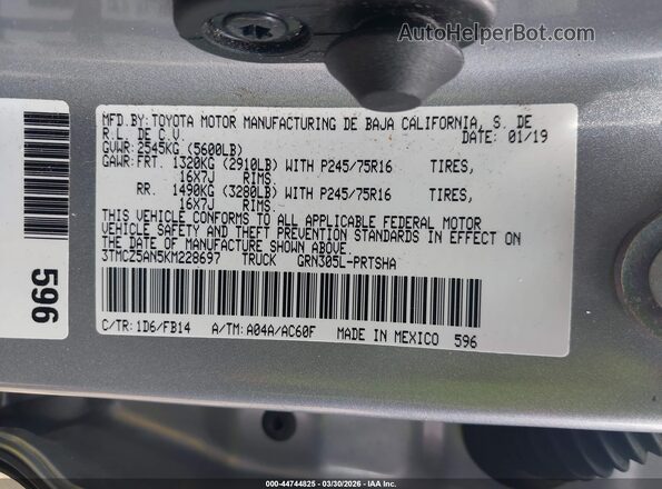 3TMCZ5AN5KM228697 2019 TOYOTA TACOMA Silver Вид підкапотного простору