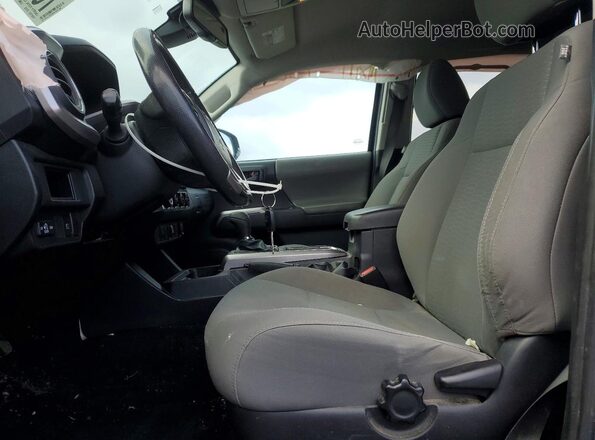 3TMCZ5AN7JM180215 2018 TOYOTA TACOMA Blue Սալոնի դիմացի տեսք