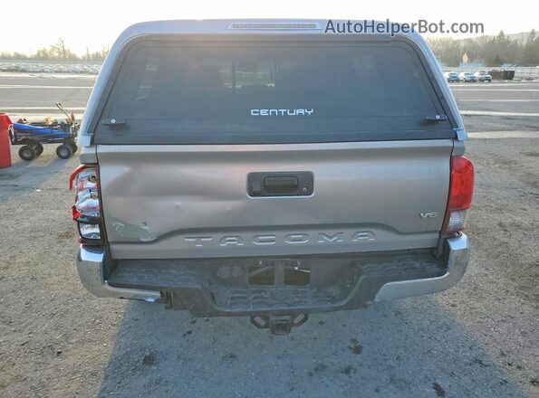 3TMCZ5AN8JM155730 2018 TOYOTA TACOMA Silver უკანა ხედი