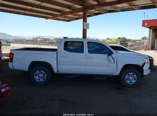 3TMCZ5ANXLM300091 2020 TOYOTA TACOMA White უკანა სალონის ხედი