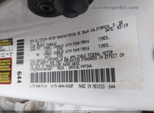 3TMDZ5BN9KM069007 2019 TOYOTA TACOMA White Շարժիչի բաժամունքի տեսք