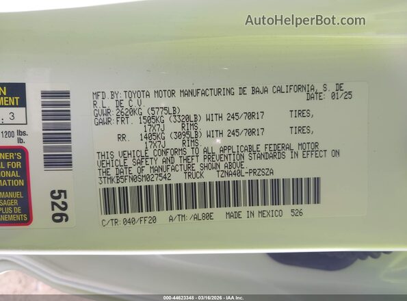 3TMKB5FN0SM027542 2025 TOYOTA TACOMA White Widok komory silnika