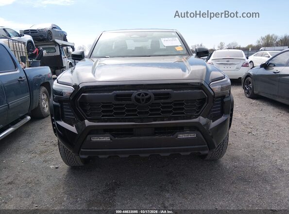 3TMLB5JN2RM016063 2024 TOYOTA TACOMA Black უკანა სალონის ხედი