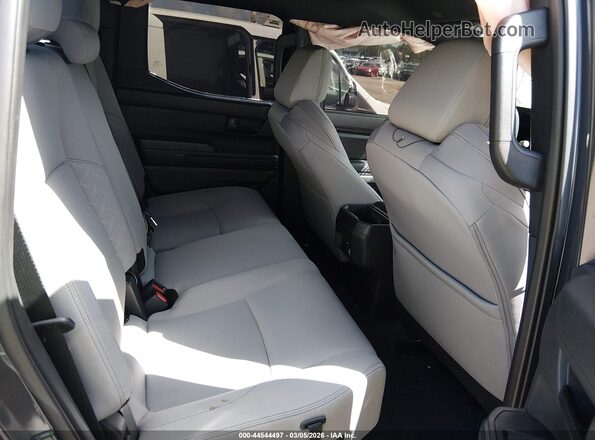 3TMLB5JN5TM217530 2026 TOYOTA TACOMA Gray VIN კოდის სტიკერის ხედი