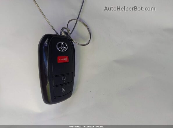 3TMLB5JN8TM224150 2026 TOYOTA TACOMA Синий Вид панели приборов