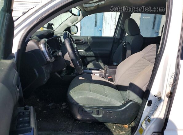 3TYCZ5AN0LT006932 2020 TOYOTA TACOMA White Front interior view