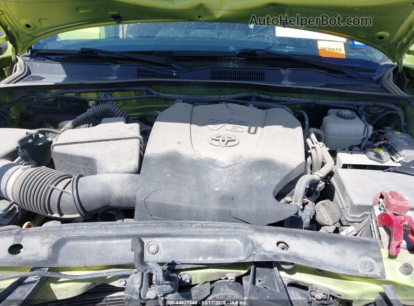 3TYCZ5AN2NT067539 2022 TOYOTA TACOMA Green Rear view