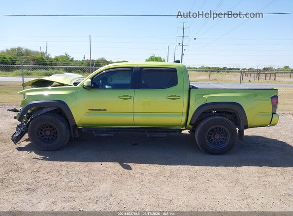 3TYCZ5AN2NT067539 2022 TOYOTA TACOMA Green 