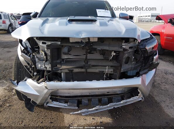 3TYLB5JN4RT012701 2024 TOYOTA TACOMA Silver Вид спереду