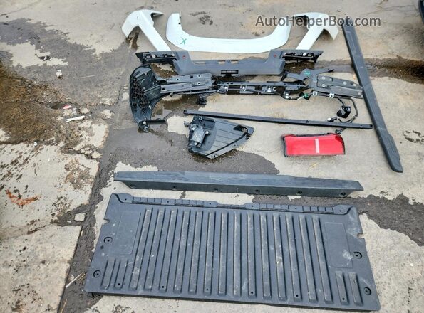 3TYLB5JNXST093550 2025 TOYOTA TACOMA Белый Вид подкапотного пространства