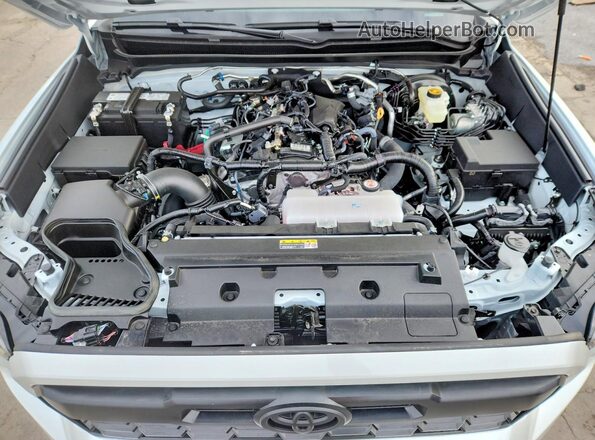 3TYLB5JNXST093550 2025 TOYOTA TACOMA Белый Вид задней части салона