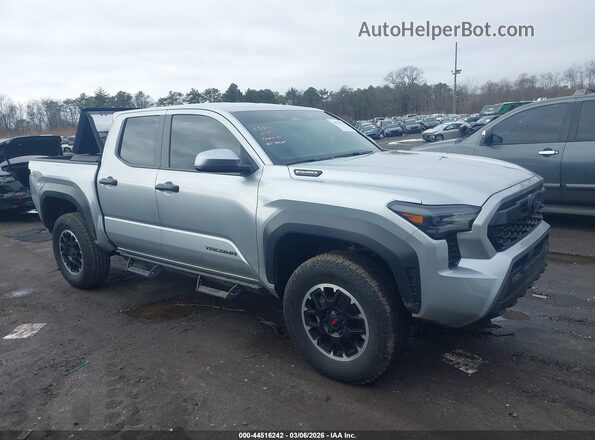 3TYLC5LN2RT002159 2024 TOYOTA TACOMA HYBRID White Rear interior view