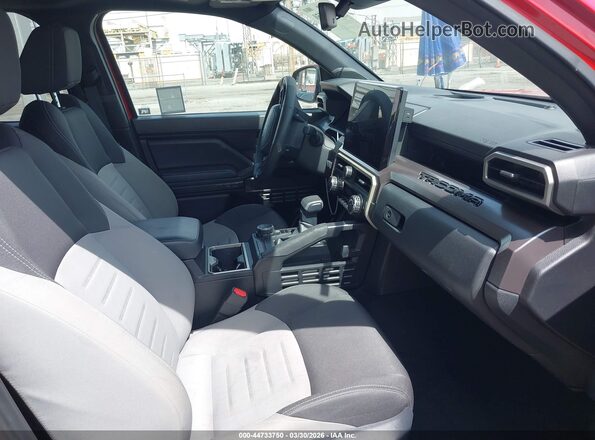 3TYLC5LN2ST017671 2025 TOYOTA TACOMA HYBRID Red Vista interior delantera