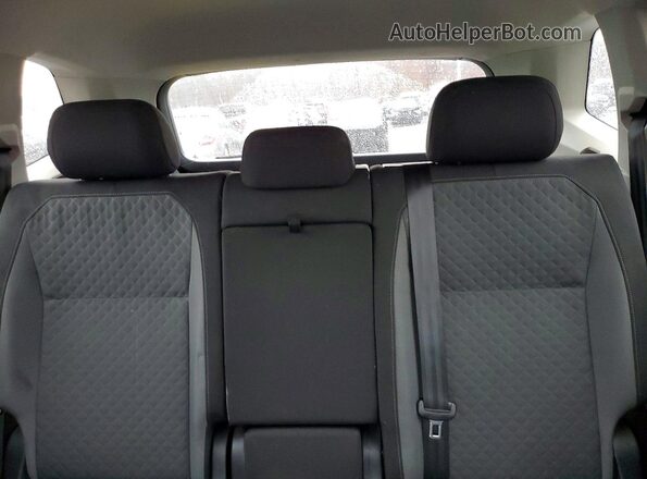 3VV0B7AX1KM092168 2019 VOLKSWAGEN TIGUAN Black Widok tylnych siedzeń