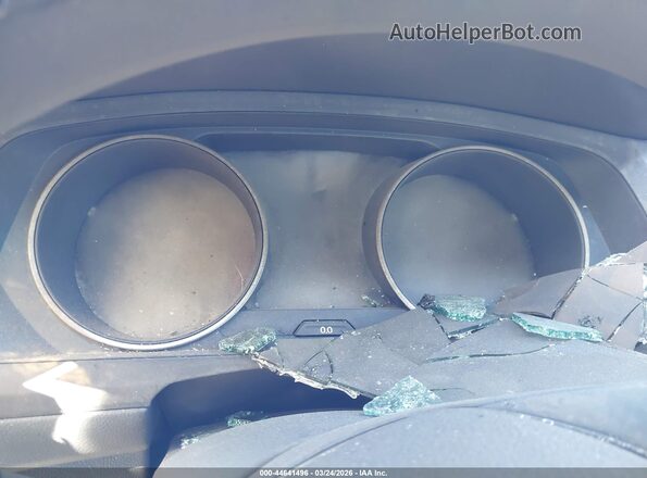 3VV0B7AX3KM035969 2019 VOLKSWAGEN TIGUAN Silver Widok tylnych siedzeń