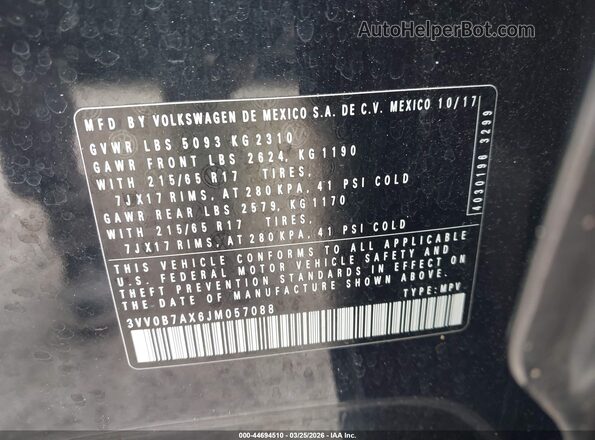 3VV0B7AX6JM057088 2018 VOLKSWAGEN TIGUAN Black Vista del compartimento del motor