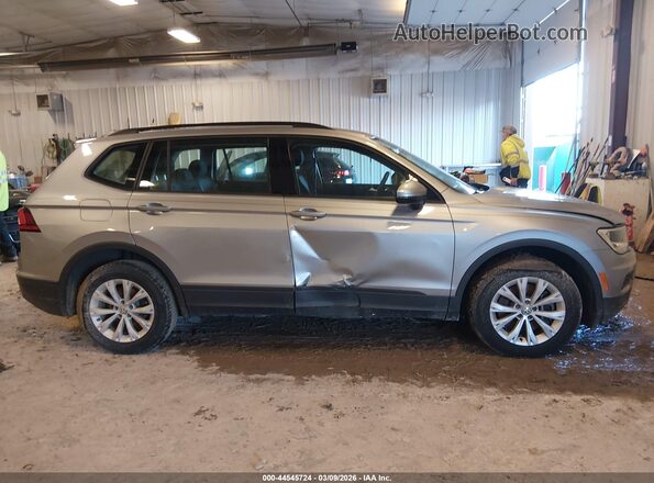 3VV0B7AX8MM062944 2021 VOLKSWAGEN TIGUAN Gray Widok wnętrza z tyłu